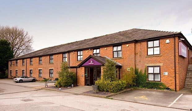 Premier Inn Premier Inn Crewe 南特威奇 外观 照片
